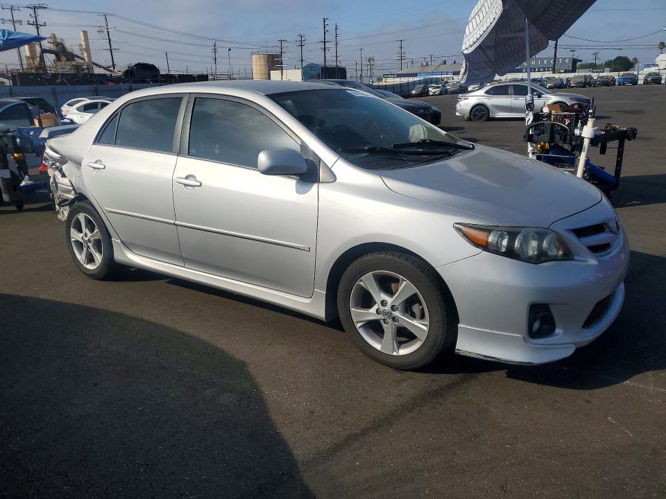 Photo 4 from auction – 2011 TOYOTA COROLLA with VIN 2T1BU4EE6BC726575