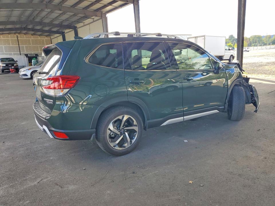 Foto 3 de la subasta – 2023 SUBARU FORESTER con VIN JF2SKARC9PH475522