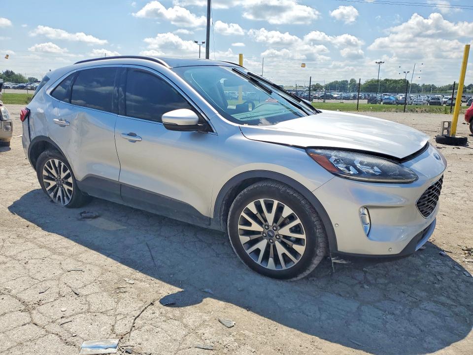 Photo 4 from auction – 2020 FORD ESCAPE with VIN 1FMCU9J9XLUA73274
