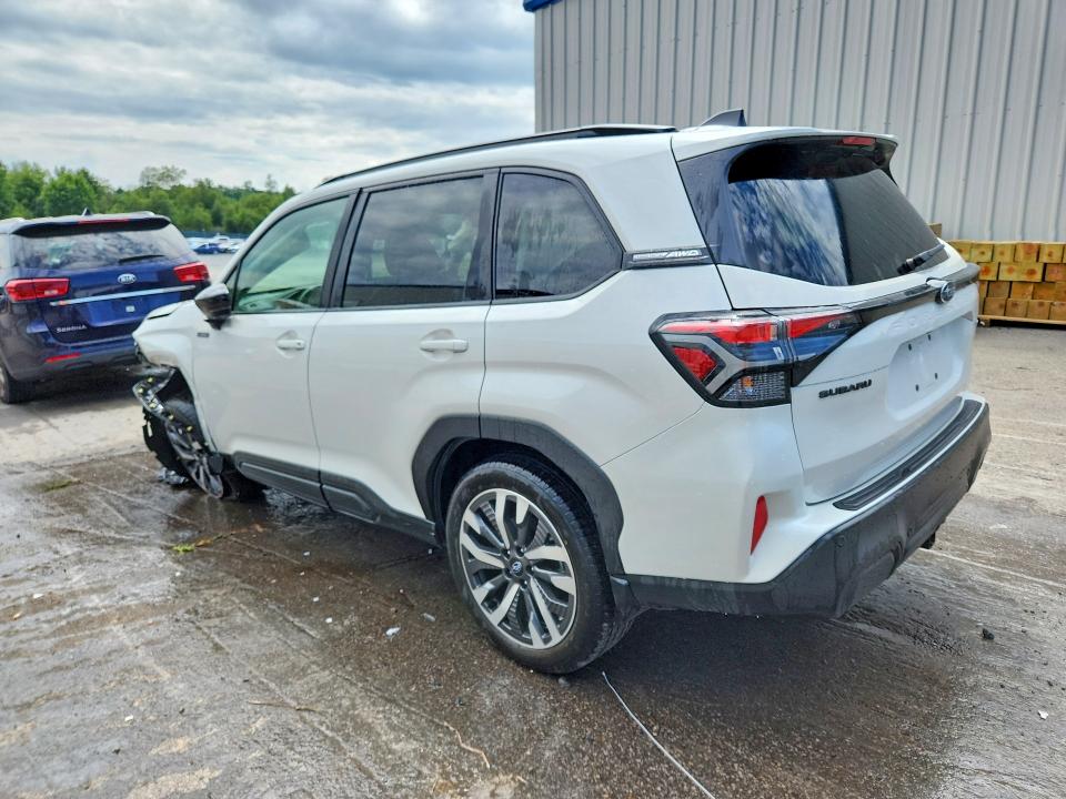 Photo 2 from auction – 2025 SUBARU FORESTER with VIN JF2SLSTD3SH439354