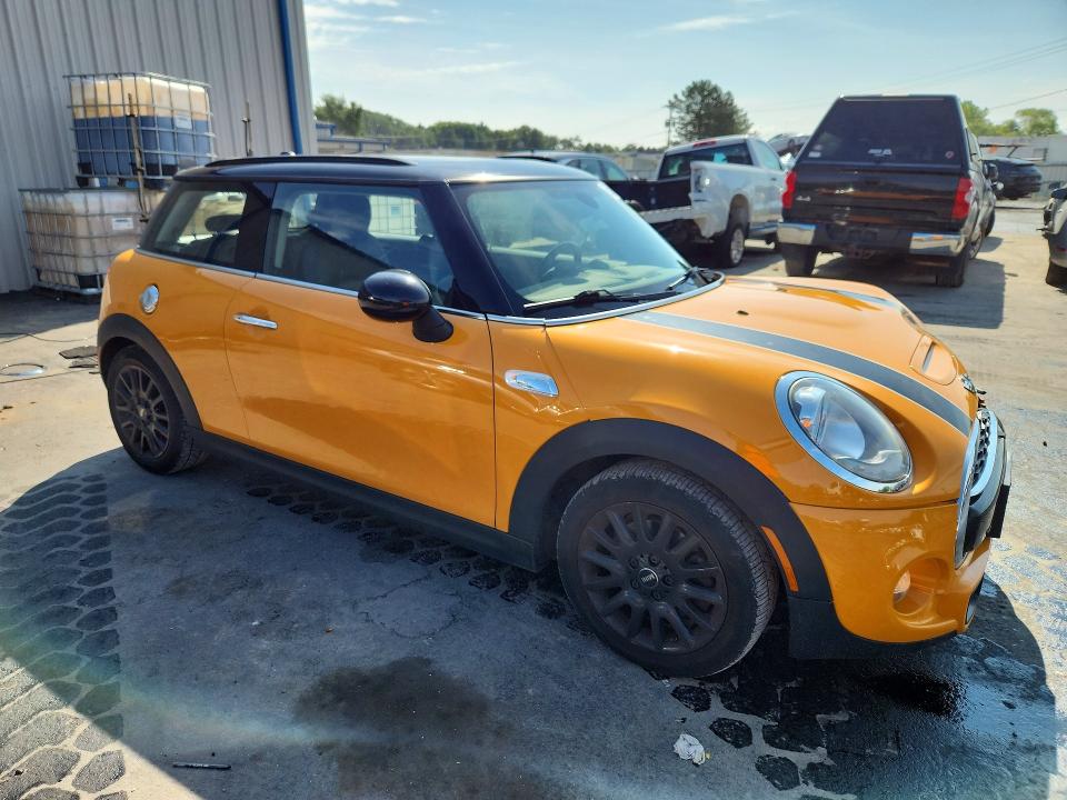 Photo 4 from auction – 2018 MINI COOPER with VIN WMWXP7C51J2A48817