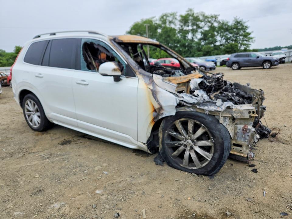 Фото 4 с аукциона – 2016 VOLVO XC90 с VIN YV4A22PKXG1069376