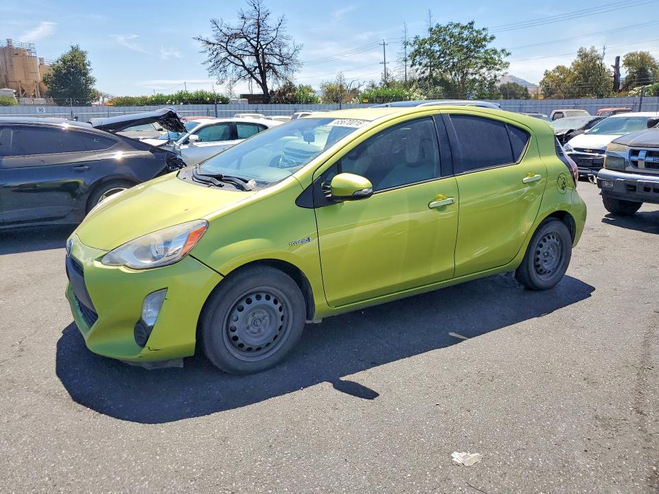 Photo 1 from auction – 2015 TOYOTA PRIUS C with VIN JTDKDTB37F1103327
