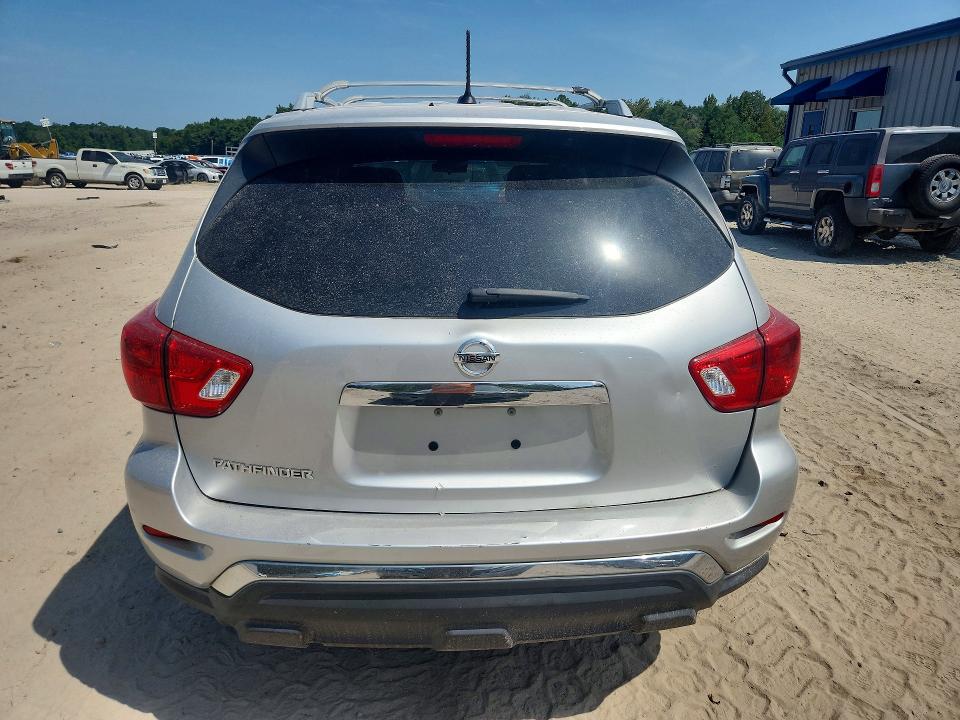Photo 6 from auction – 2017 NISSAN PATHFINDER with VIN 5N1DR2MN6HC674247