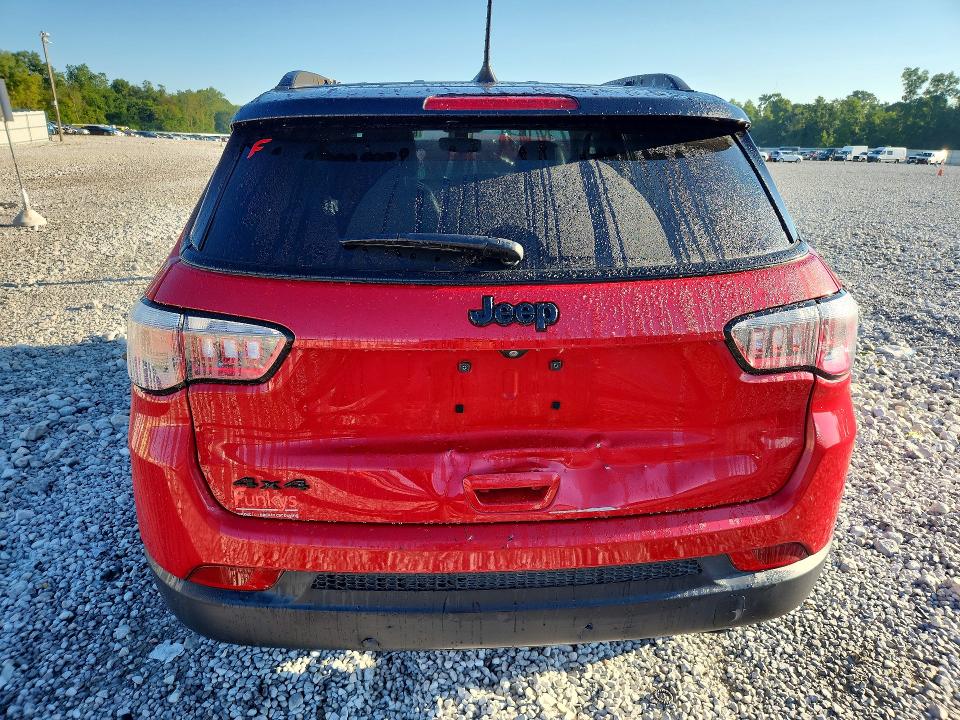 Photo 6 from auction – 2019 JEEP COMPASS with VIN 3C4NJDBB7KT672328