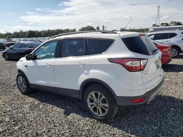 Photo 2 from auction – 2017 FORD ESCAPE with VIN 1FMCU0GD4HUA16339