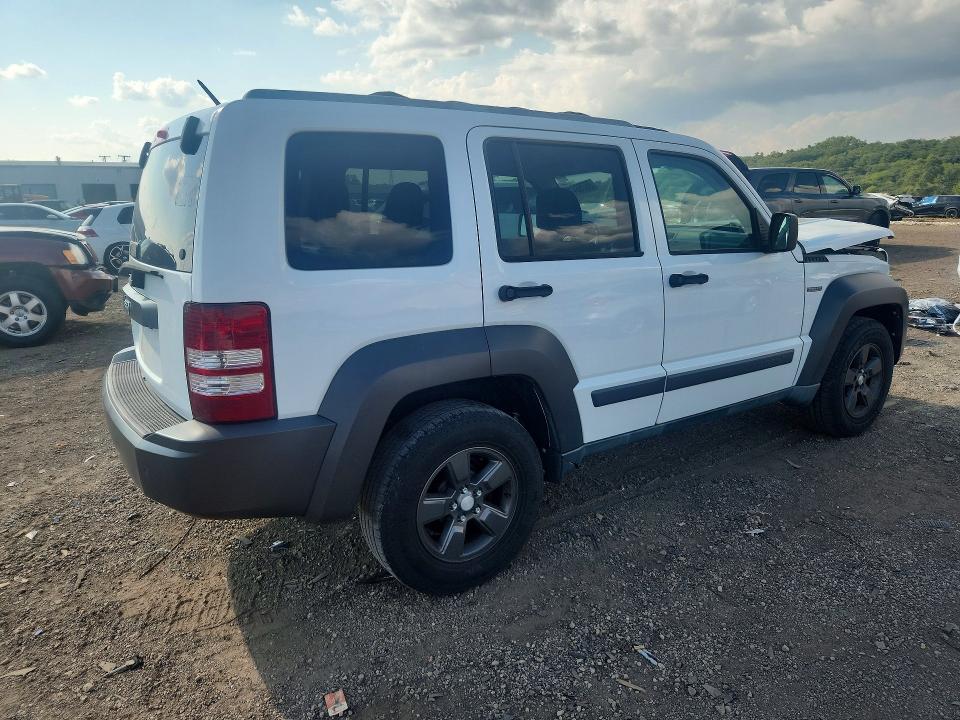 Photo 3 from auction – 2011 JEEP LIBERTY with VIN 1J4PN3GK1BW512756