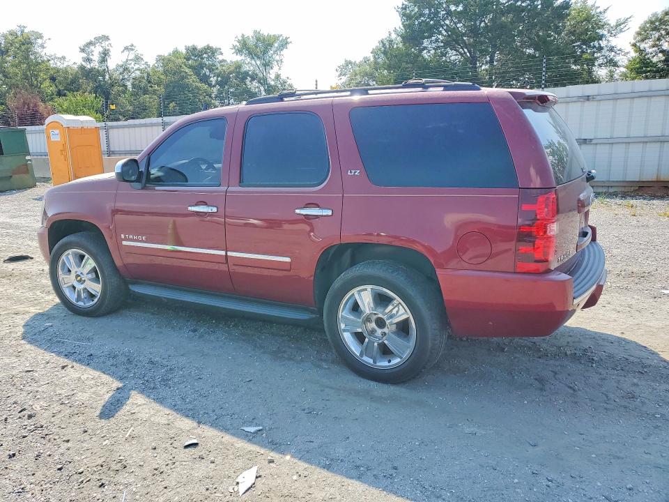 Photo 2 from auction – 2009 CHEVROLET TAHOE with VIN 1GNFC33089J100893