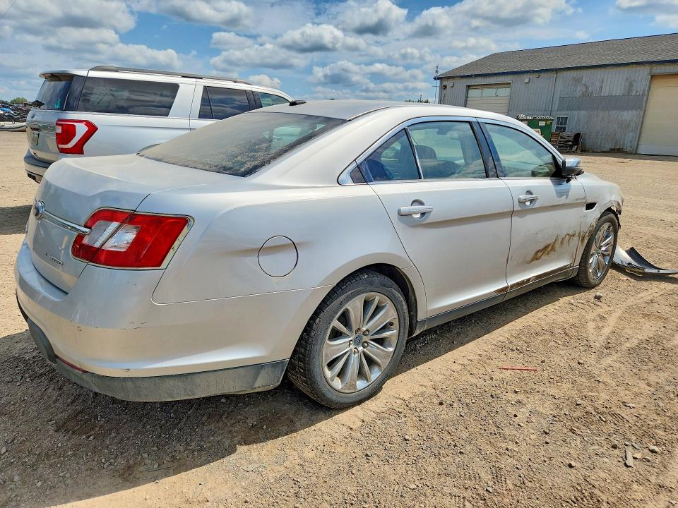 Photo 3 from auction – 2010 FORD TAURUS with VIN 1FAHP2FW2AG103649