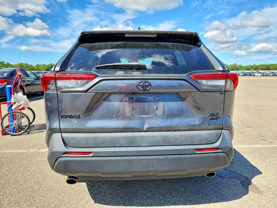 Photo 6 from auction – 2020 TOYOTA RAV4 with VIN 2T3P1RFV2LC065274