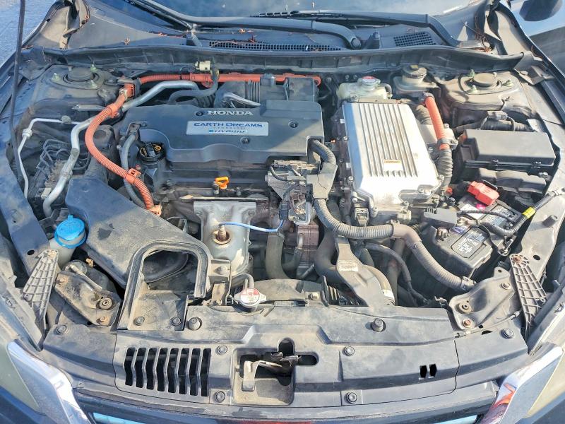 Photo 11 from auction – 2015 HONDA ACCORD with VIN 1HGCR6F50FA003526