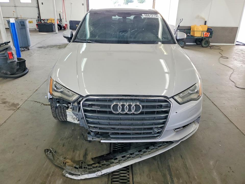 Photo 5 from auction – 2015 AUDI A3 with VIN WAUBFGFF6F1048534