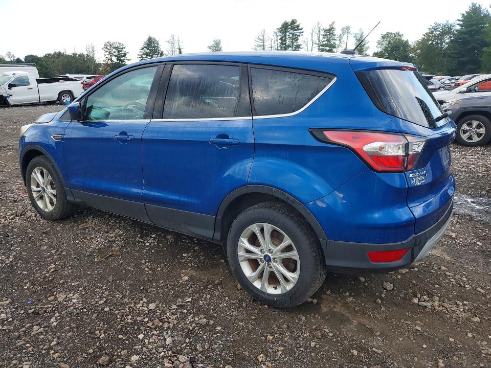 Photo 2 from auction – 2017 FORD ESCAPE with VIN 1FMCU9GDXHUD72069