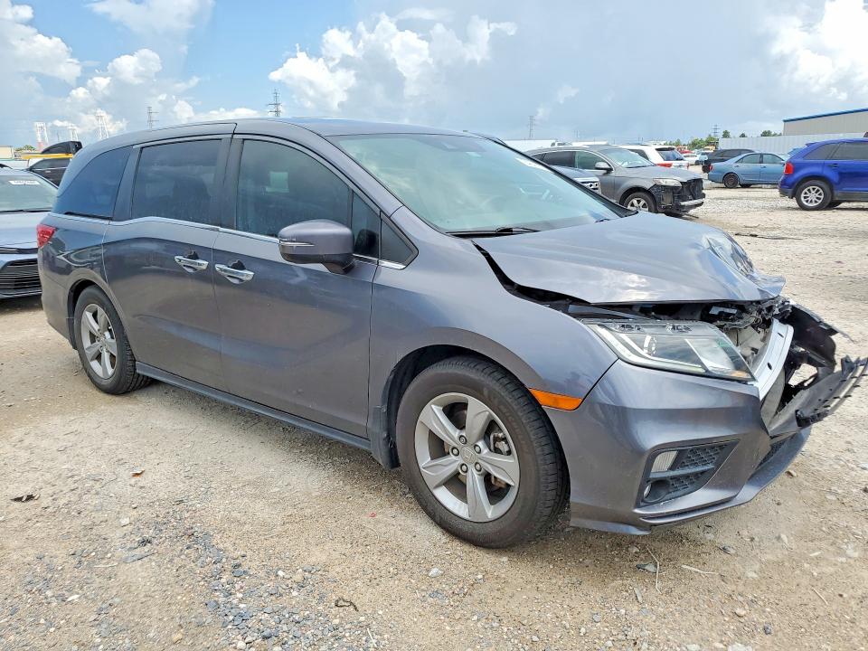 Photo 4 from auction – 2018 HONDA ODYSSEY with VIN 5FNRL6H71JB013975