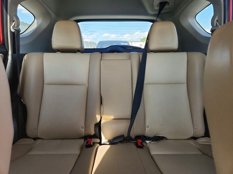 Photo 10 from auction – 2014 TOYOTA RAV4 with VIN 2T3YFREV4EW104777