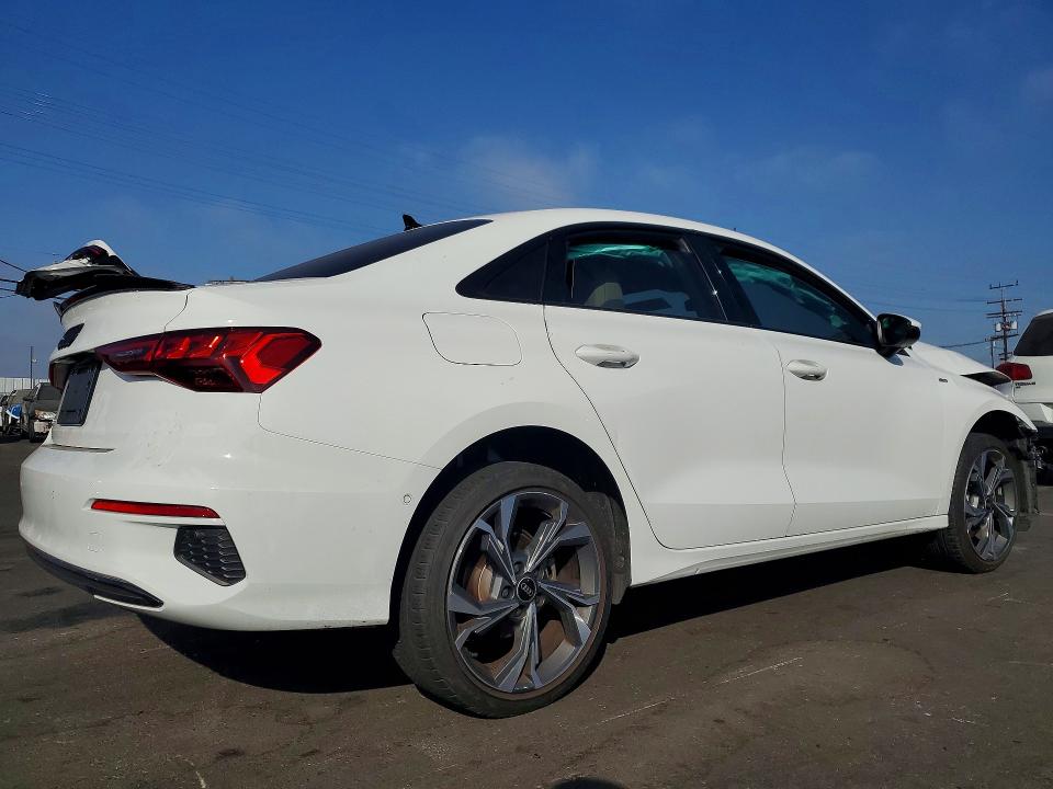 Photo 3 from auction – 2022 AUDI A3 with VIN WAUAUDGY9NA020712