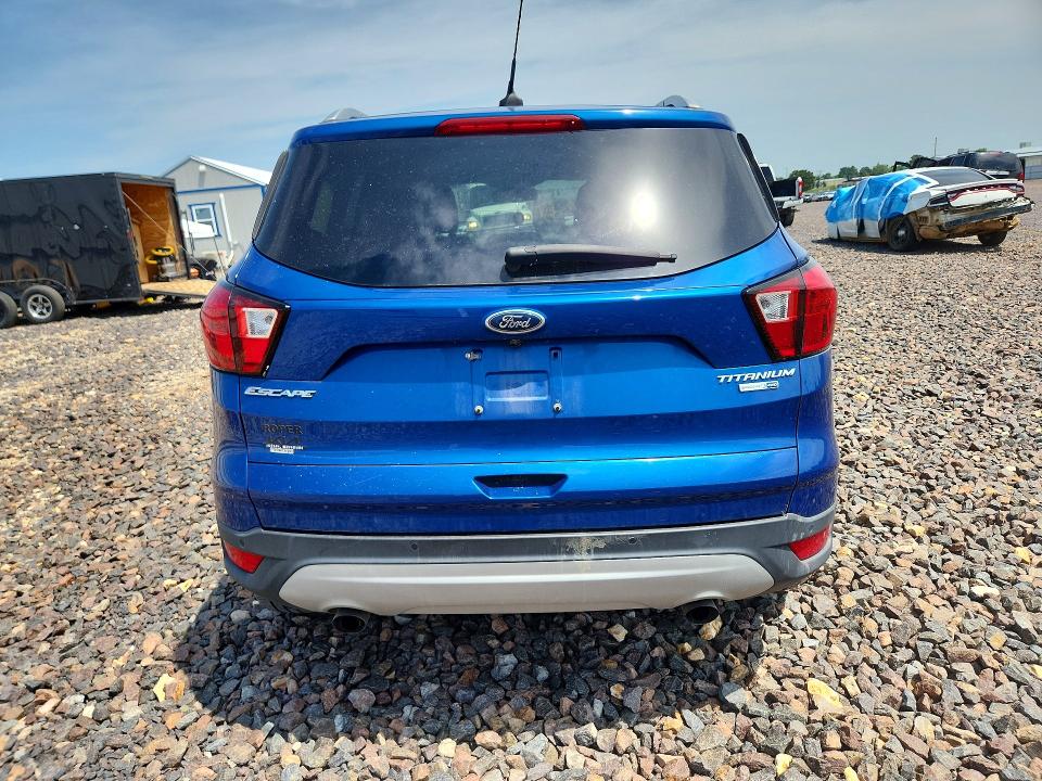 Photo 6 from auction – 2019 FORD ESCAPE with VIN 1FMCU9J9XKUA69918