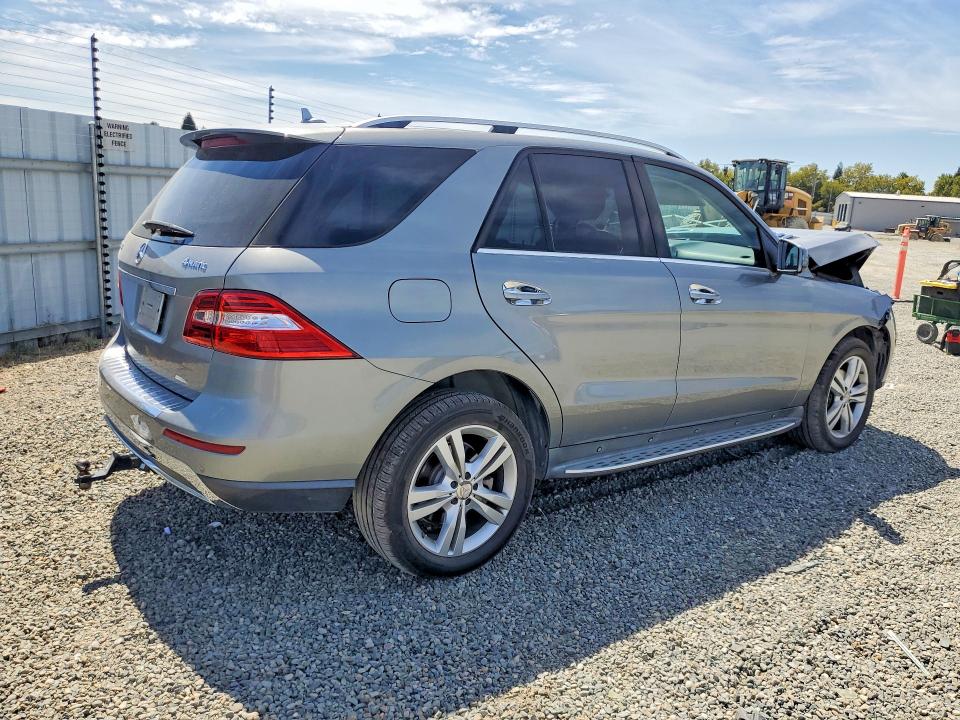 Photo 3 from auction – 2014 MERCEDES-BENZ ML with VIN 4JGDA5HB1EA330499