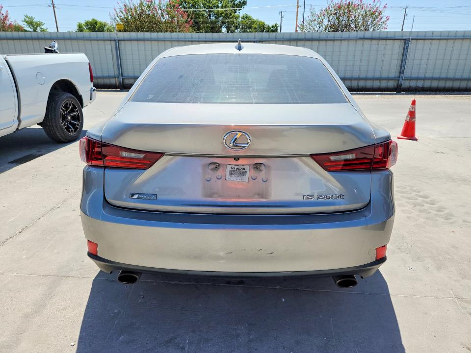 Foto 6 de la subasta – 2016 LEXUS IS con VIN JTHBA1D24G5014454
