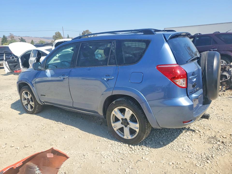 Photo 2 from auction – 2007 TOYOTA RAV4 with VIN JTMBK32V076014307