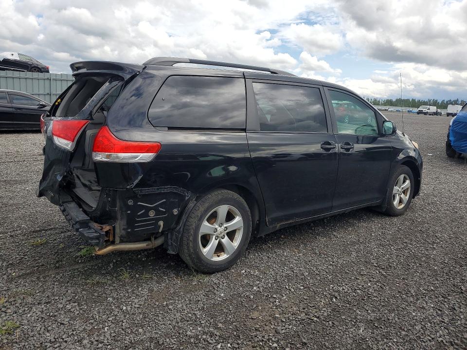 Photo 3 from auction – 2012 TOYOTA SIENNA with VIN 5TDKK3DC7CS242830