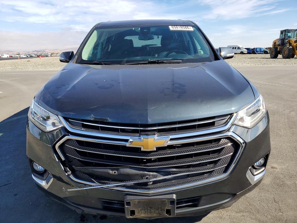 Photo 5 from auction – 2018 CHEVROLET TRAVERSE with VIN 1GNERKKW9JJ211029