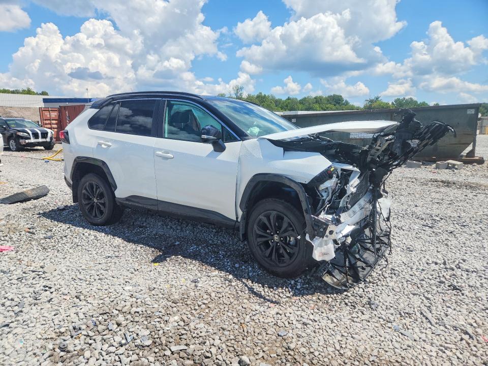 Photo 4 from auction – 2024 TOYOTA RAV4 with VIN 2T3E6RFV8RW047944