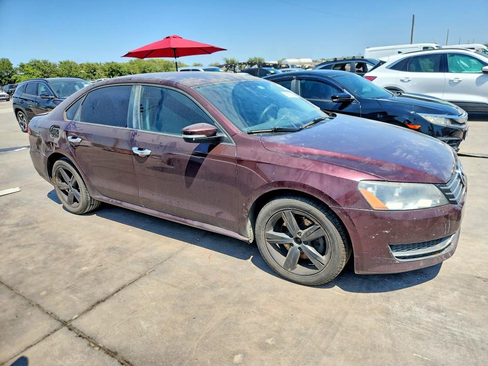 Photo 4 from auction – 2013 VOLKSWAGEN PASSAT with VIN 1VWAP7A38DC042256