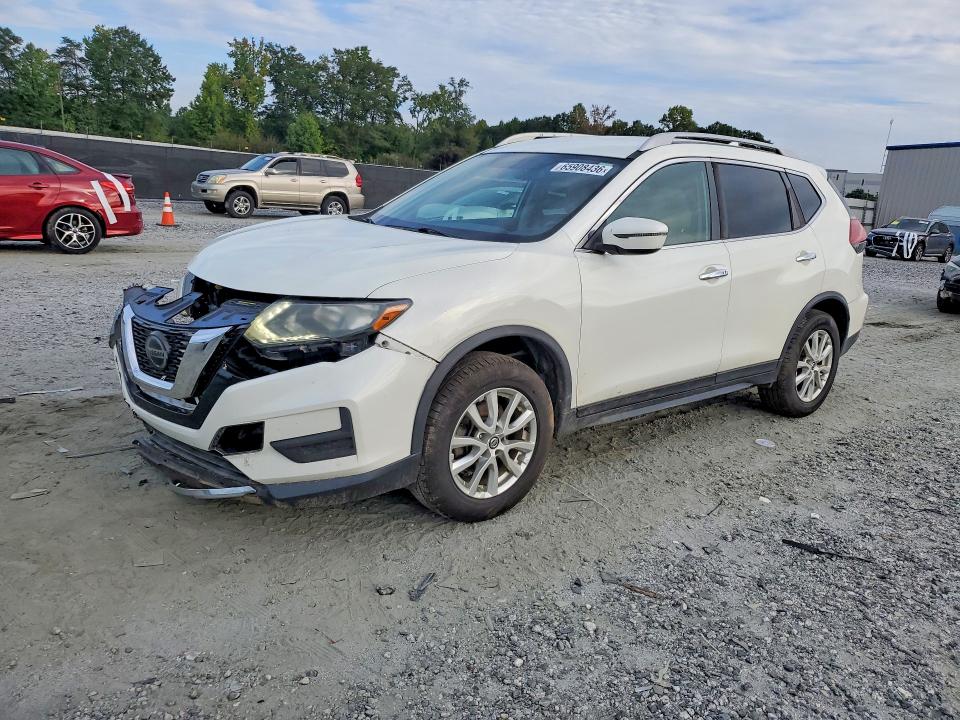 NISSAN ROGUE 2018 with VIN 5N1AT2MV3JC770783 - Photo from auction