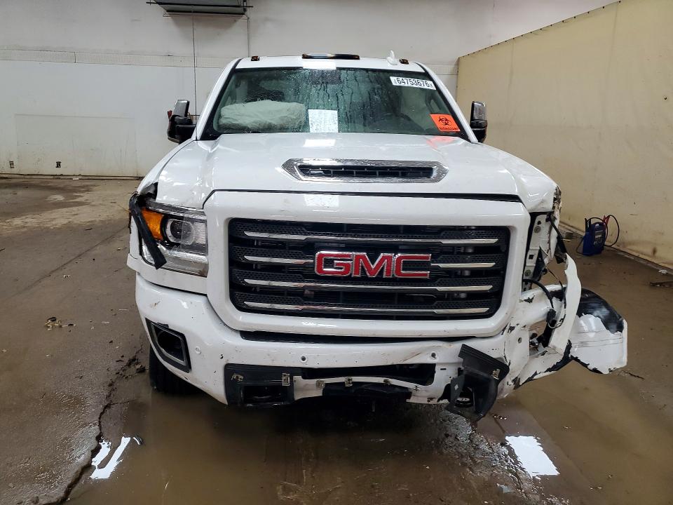 Photo 5 from auction – 2016 GMC SIERRA with VIN 1GT12UE80GF258045