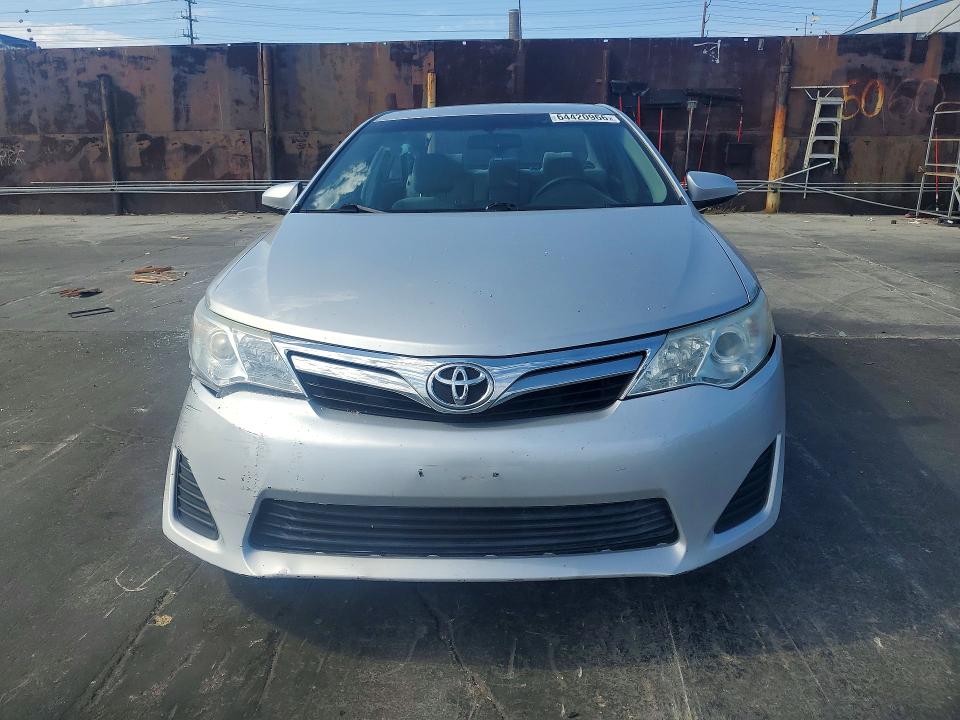 Photo 5 from auction – 2012 TOYOTA CAMRY with VIN 4T4BF1FK7CR164981