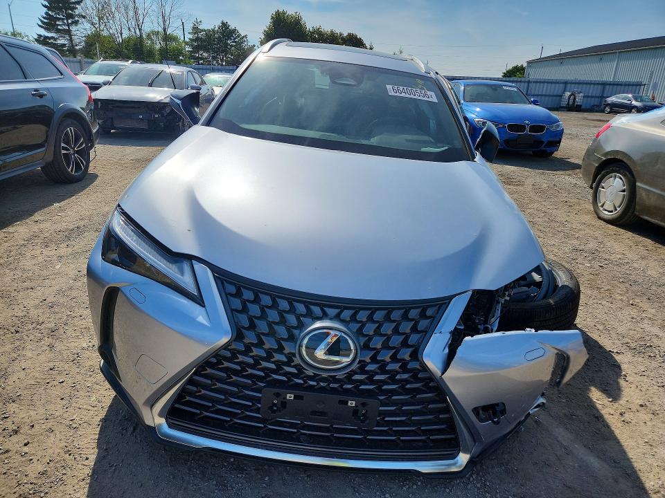 Foto 5 de la subasta – 2026 LEXUS UX con VIN JTHUCJDH2T2019638