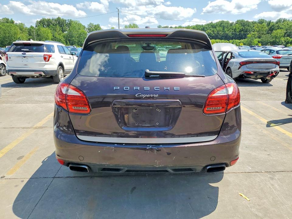Photo 6 from auction – 2014 PORSCHE CAYENNE with VIN WP1AA2A2XELA96141