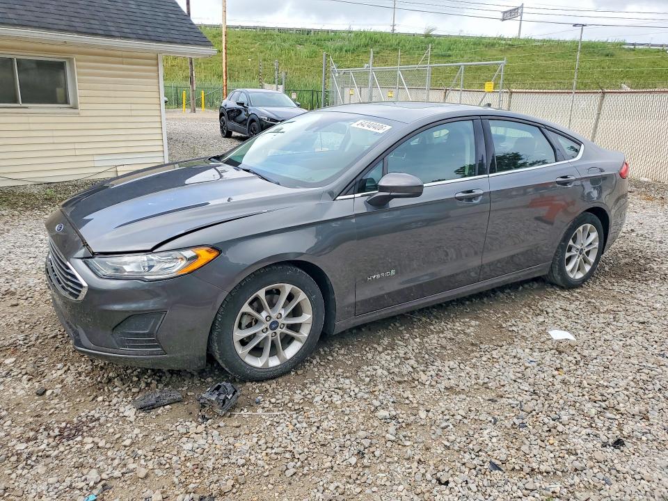 FORD FUSION 2019 with VIN 3FA6P0LU8KR286161 - Photo from auction