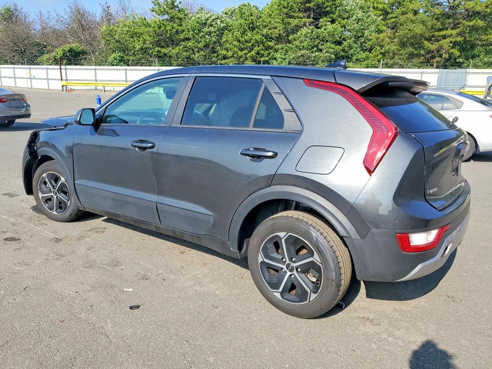 Photo 2 from auction – 2026 KIA NIRO with VIN KNDCP3LE6T5317693