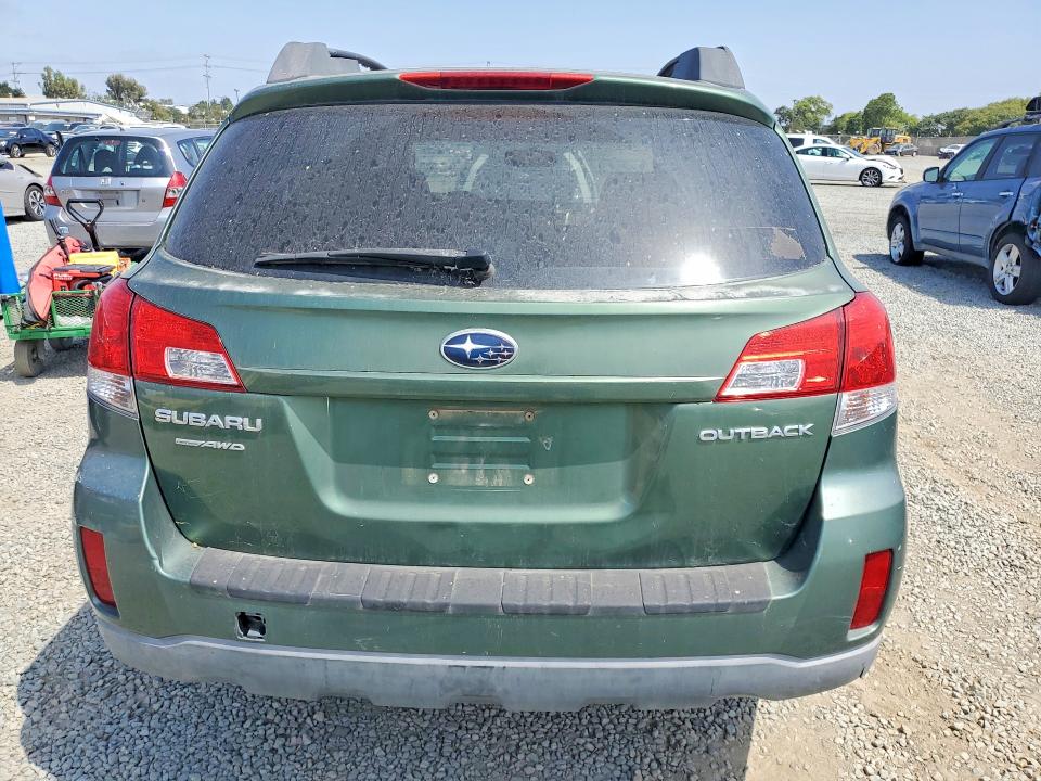 Photo 6 from auction – 2011 SUBARU OUTBACK with VIN 4S4BRCCC8B3370552