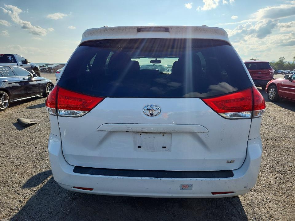 Photo 6 from auction – 2013 TOYOTA SIENNA with VIN 5TDKK3DC0DS367783