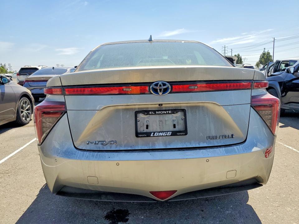 Photo 6 from auction – 2017 TOYOTA MIRAI with VIN JTDBVRBD8HA002986