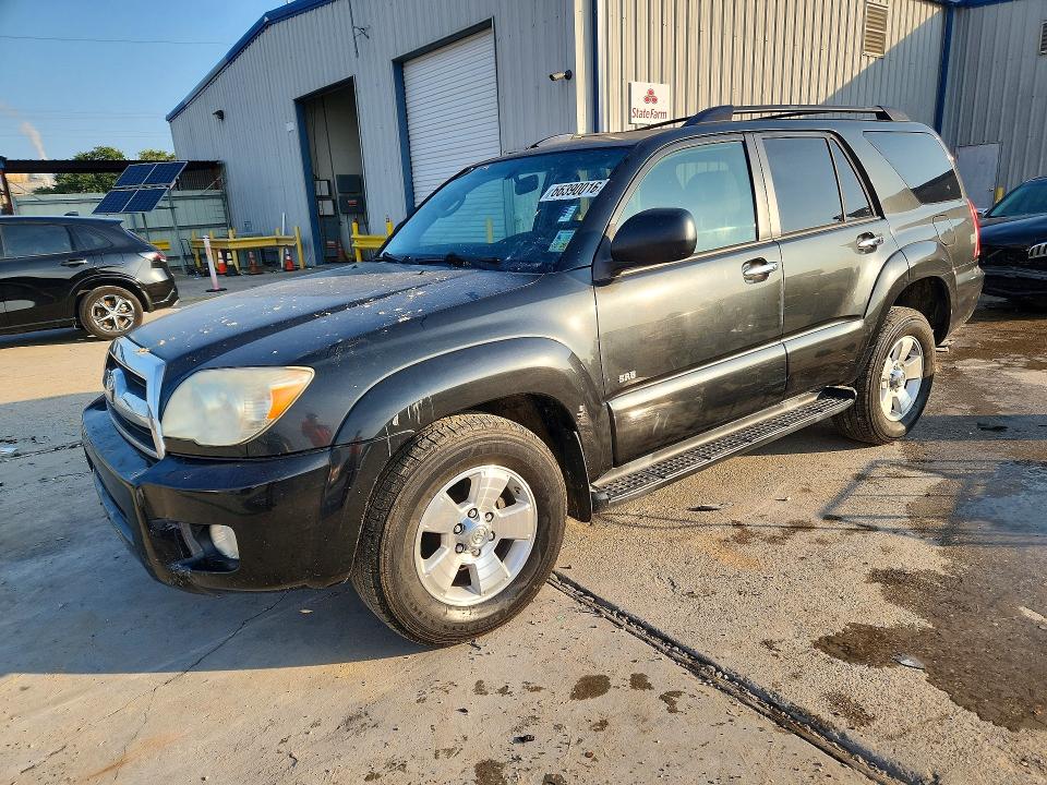 TOYOTA 4RUNNER 2008 مع رقم تعريف المركبة JTEZU14R38K007241 - صورة من المزاد