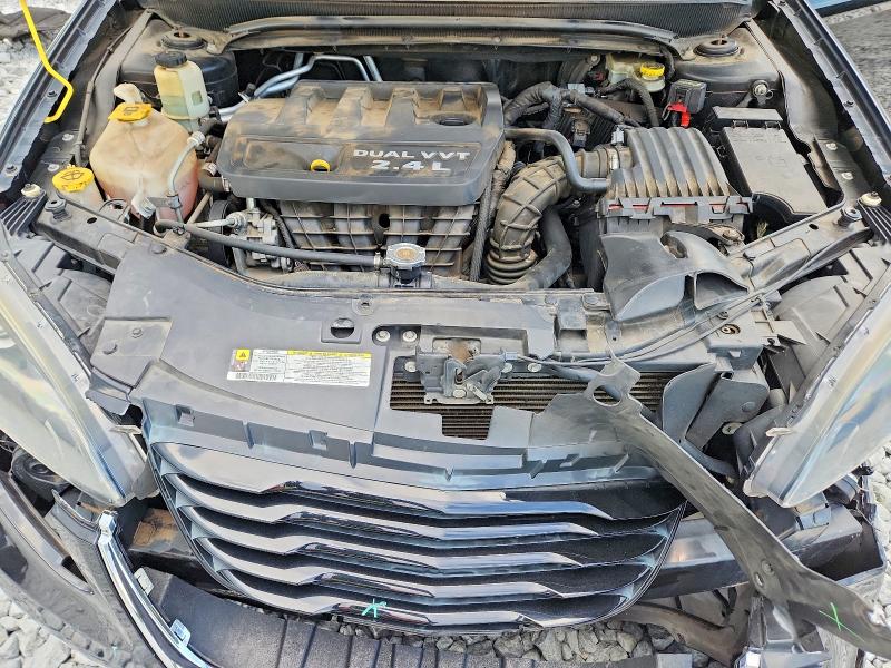 Photo 11 from auction – 2013 CHRYSLER 200 with VIN 1C3CCBBB1DN598658