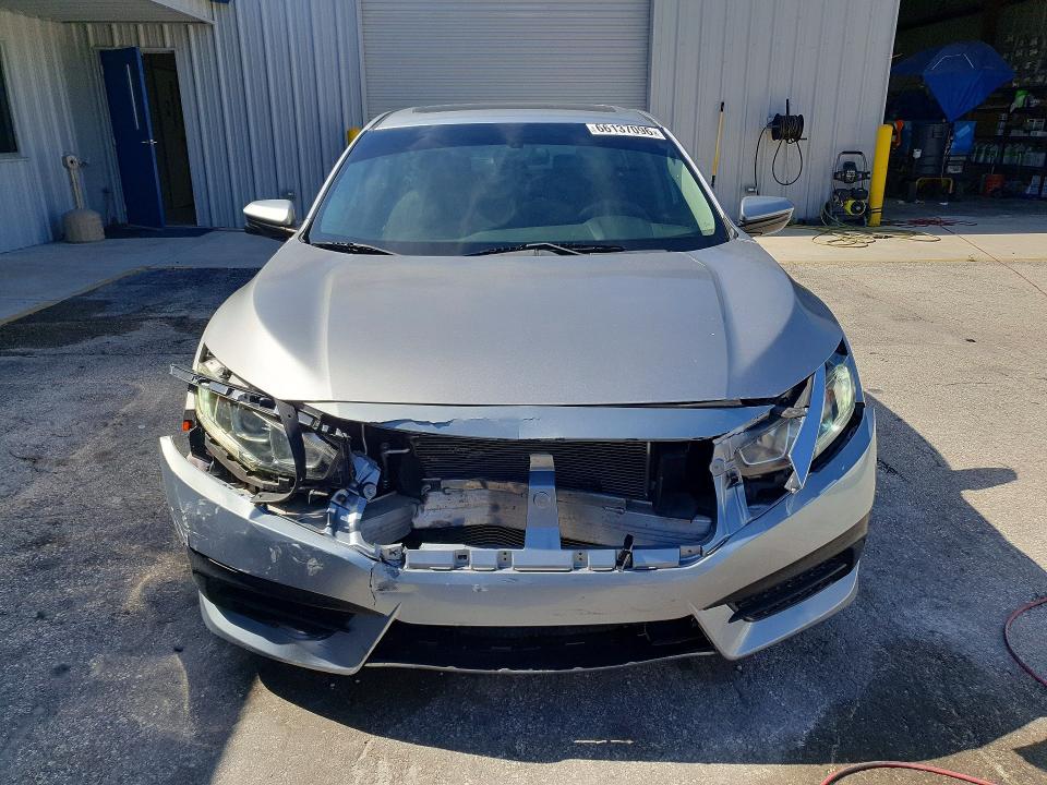 Photo 5 from auction – 2016 HONDA CIVIC with VIN 19XFC2F78GE054021