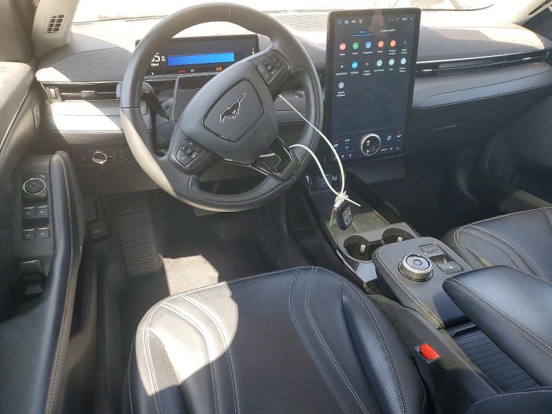 Photo 8 from auction – 2022 FORD MUSTANG MACH-E with VIN 3FMTK3RM3NMA27725