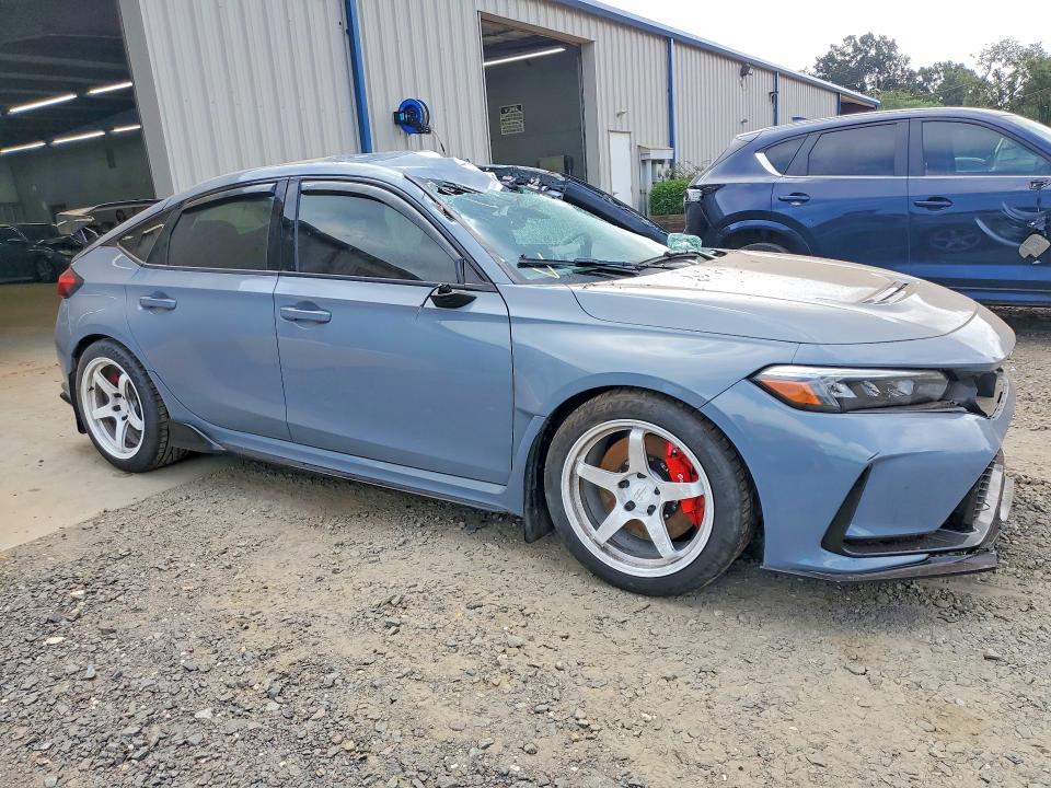 Photo 4 from auction – 2024 HONDA CIVIC with VIN JHMFL5G45RX000117