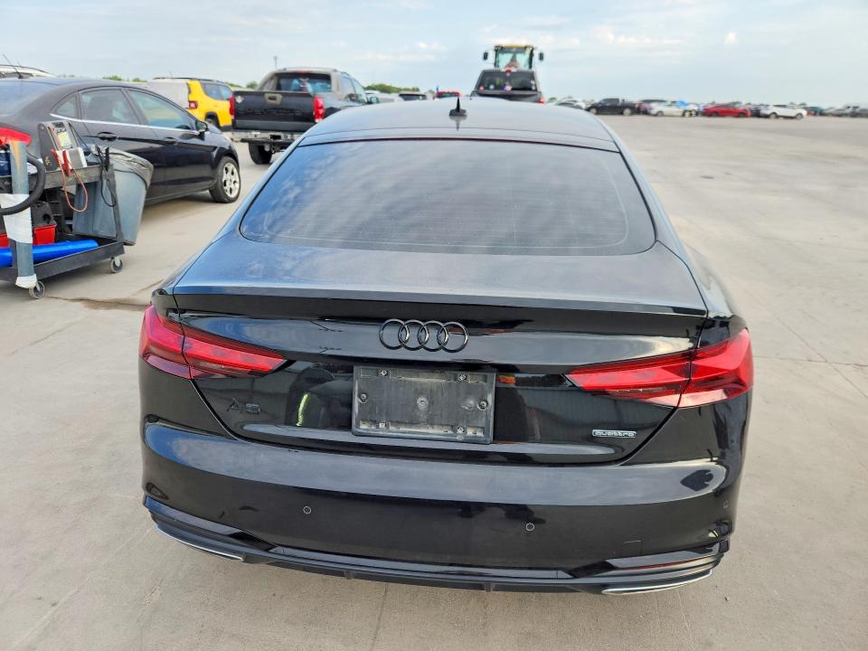 Photo 6 from auction – 2021 AUDI A5 with VIN WAUEACF59MA004553