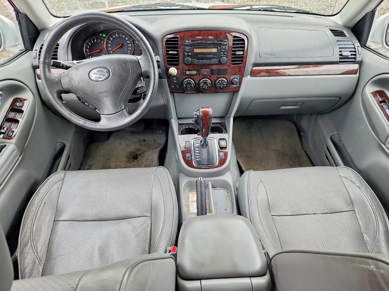 Foto 8 de la subasta – 2005 SUZUKI XL7 con VIN JS3TX92V854102282