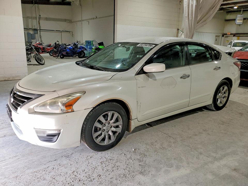 NISSAN ALTIMA 2015 with VIN 1N4AL3AP7FC216871 - Photo from auction