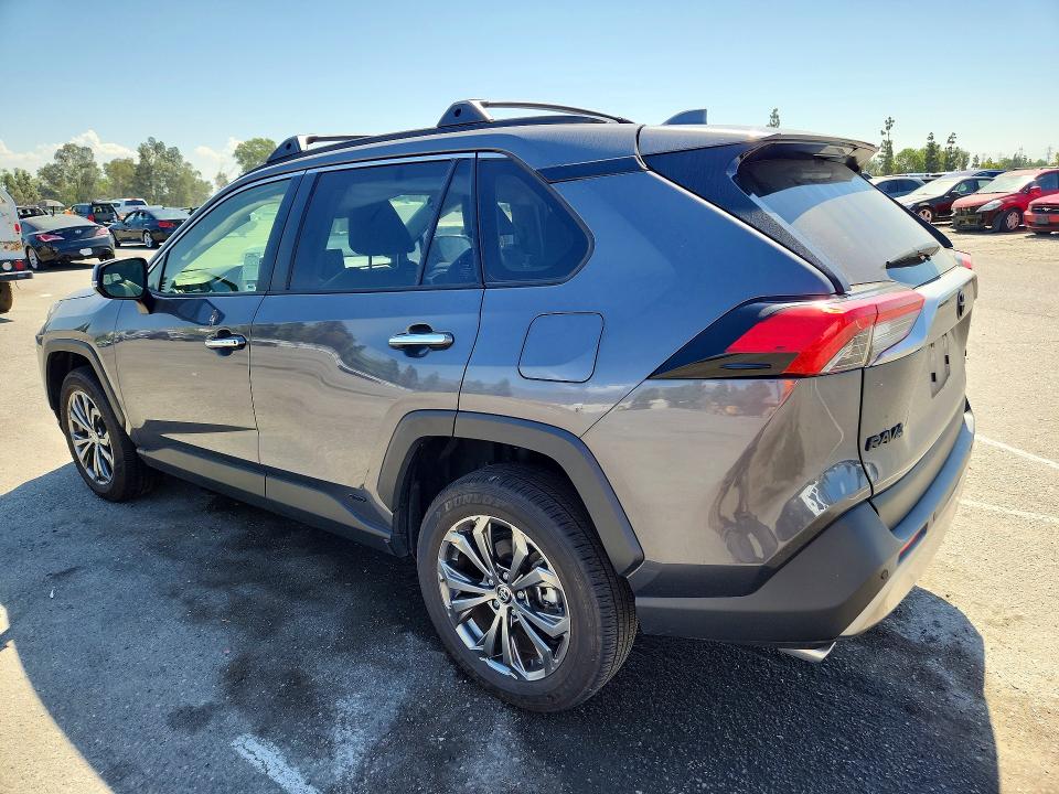 Photo 2 from auction – 2025 TOYOTA RAV4 with VIN JTMD6RFV9SD166780