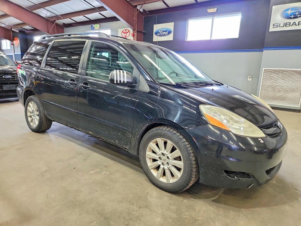 Photo 4 from auction – 2010 TOYOTA SIENNA with VIN 5TDJK4CC0AS033834