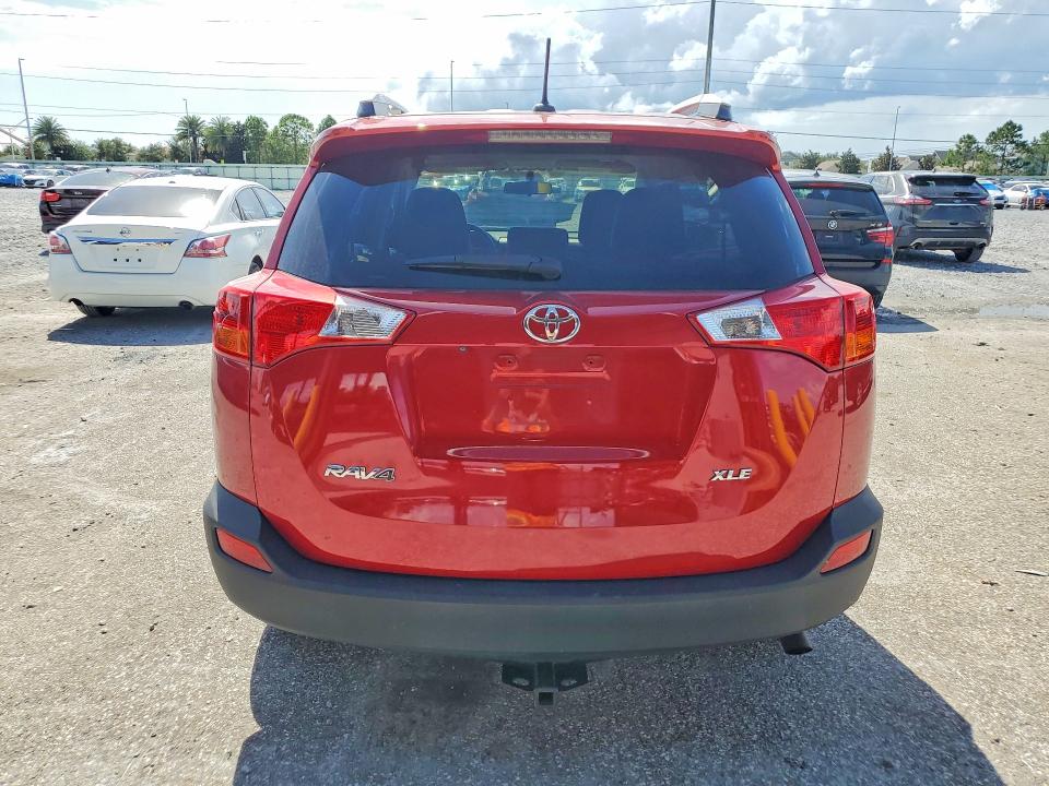 Photo 6 from auction – 2015 TOYOTA RAV4 with VIN 2T3WFREV0FW193577