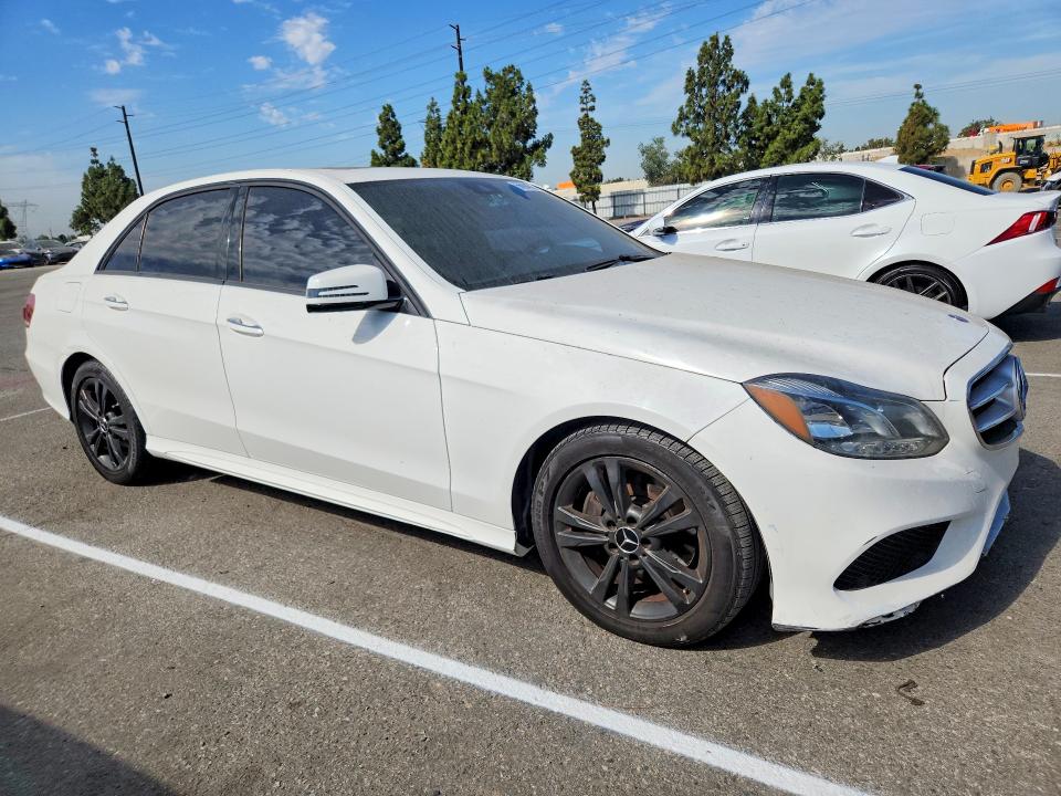 Photo 4 from auction – 2014 MERCEDES-BENZ E with VIN WDDHF0EB5EA995605